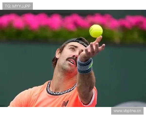 乔丹·汤普森球场拼到像邻家大男孩，赛后刷卡结账像阔太，笑死我了